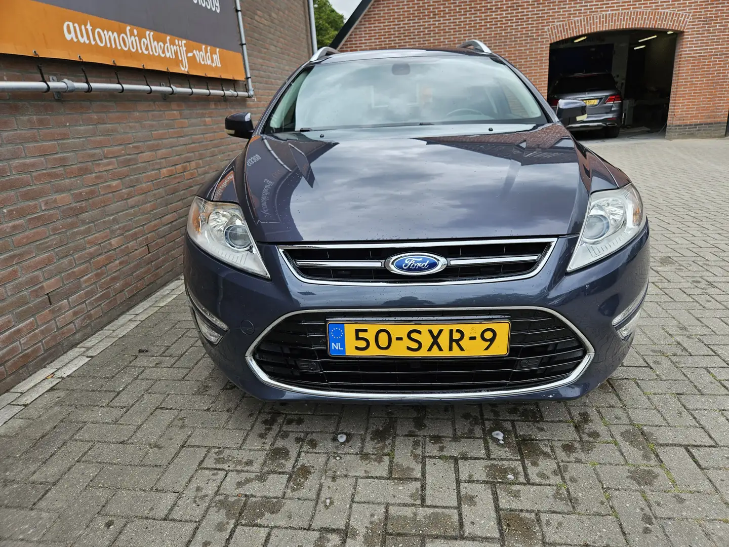 Ford Mondeo Wagon 2.0 TDCi Trend Grijs - 2