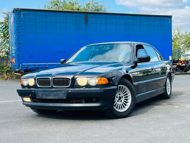 BMW 750 750iL 5.4 HighSecurity *Leder/Klima/Memory/FB7
