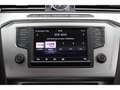 Volkswagen Passat Variant 2.0 TDI DSG R-Line LED Navi Kurvenlicht Massagesit Weiß - thumbnail 17