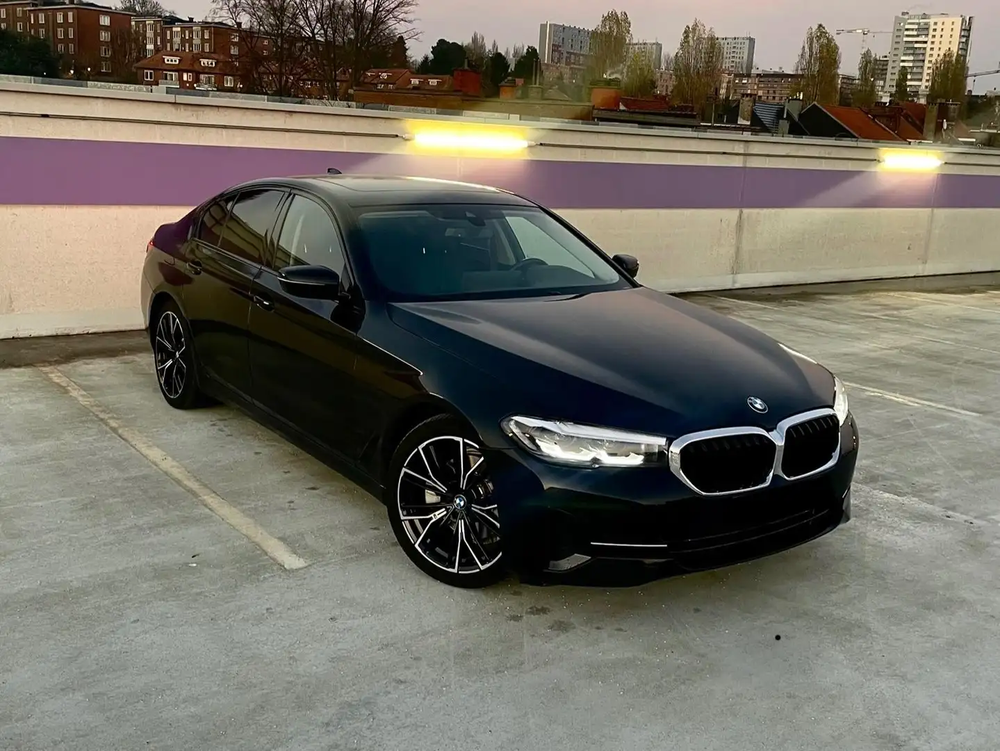 BMW 518 da MHEV FACELIFT Noir - 1