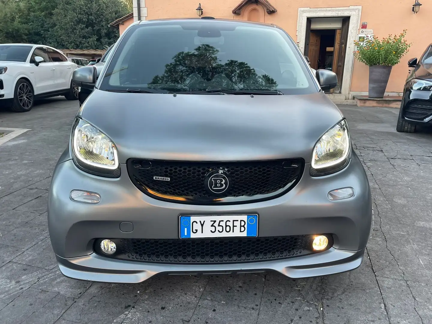 smart forTwo BRABUS 109 cv twinamic cabrio Xclusive CAPOTE BRO Gris - 2