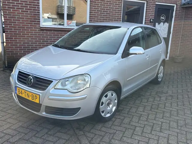 Volkswagen Polo 1.4-16V Optive Automaat! Cruise, Airco