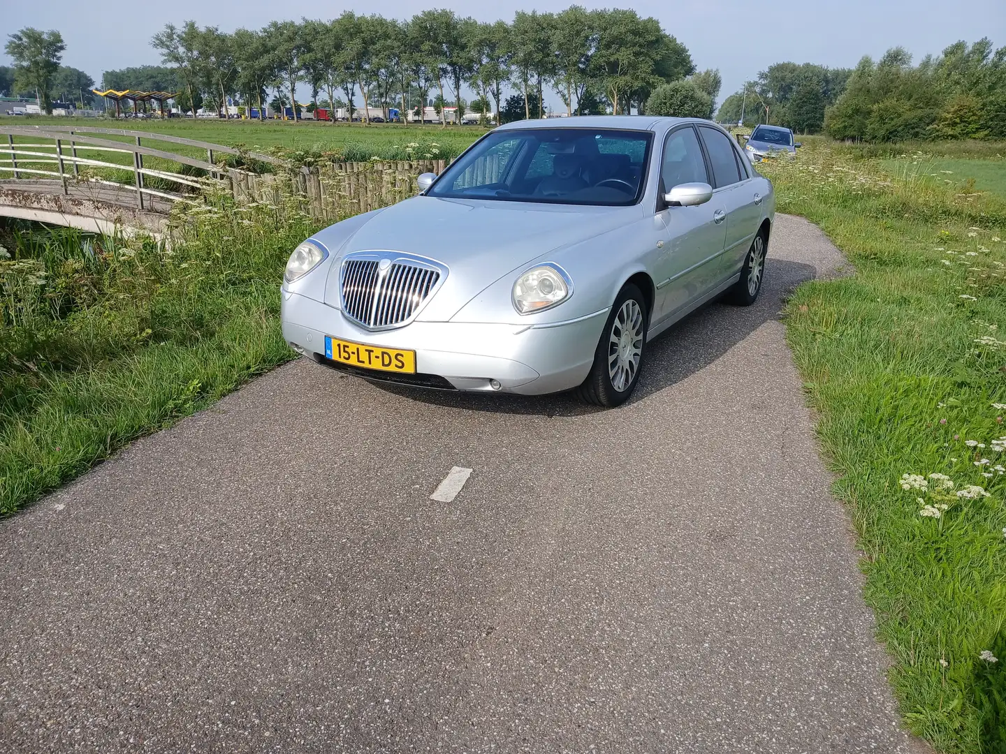 Lancia Thesis 3.0-24V V6 Emblema Argintiu - 1