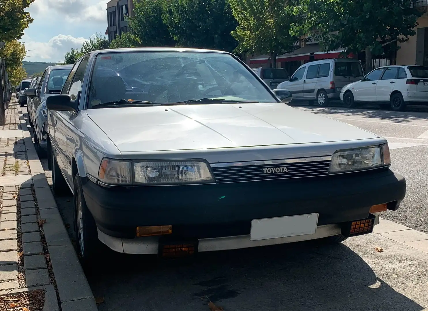 Toyota Camry Camry 2.0 IE Gris - 2