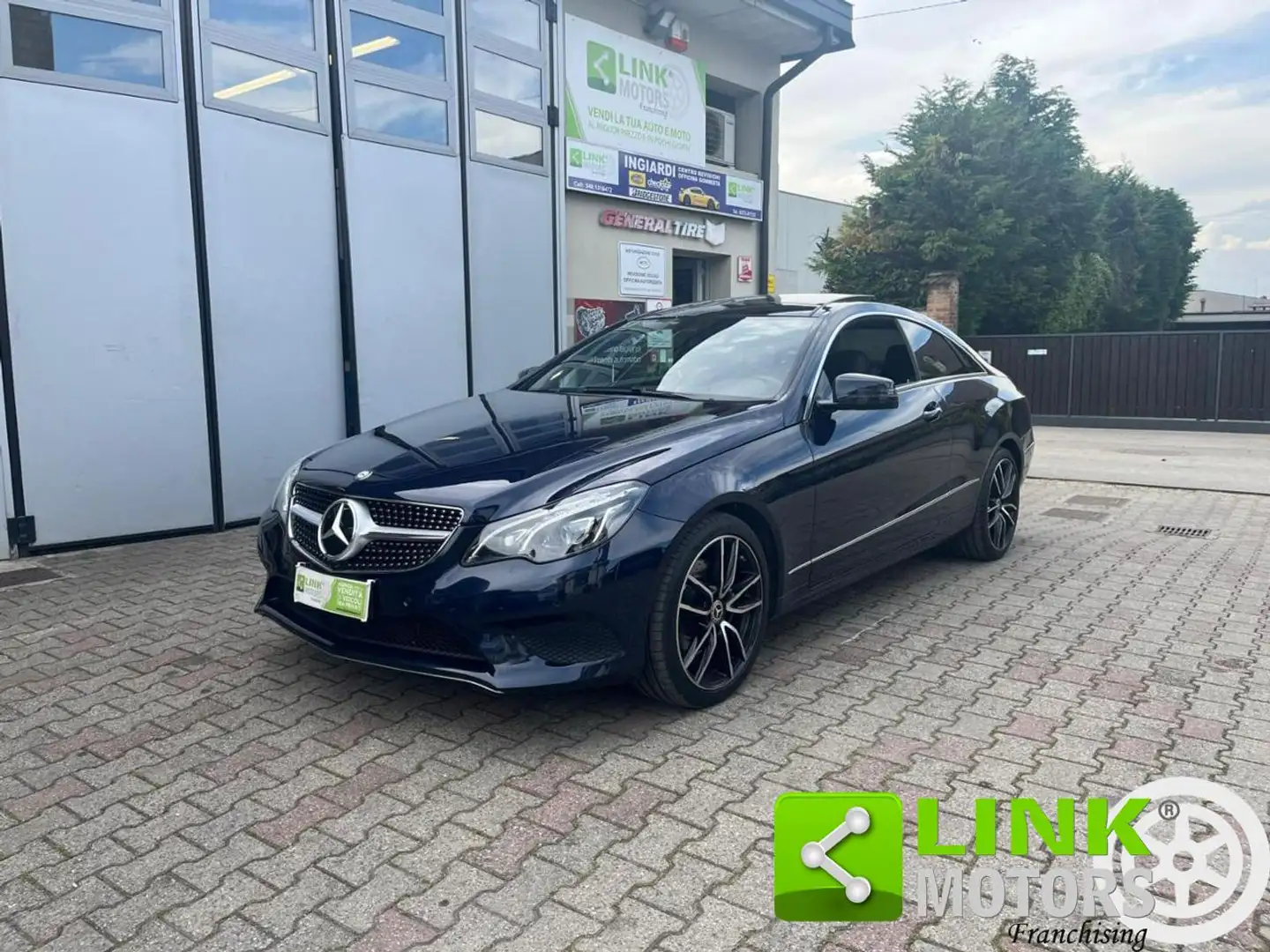 Mercedes-Benz E 350 d Coupé Automatic Sport Blu/Azzurro - 1