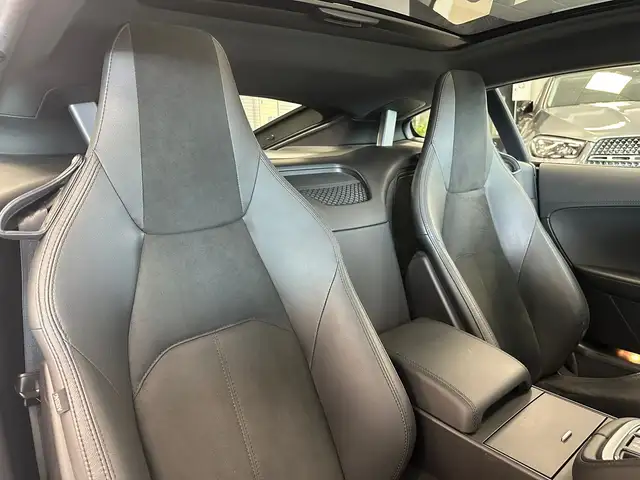 Jaguar F-Type view 14