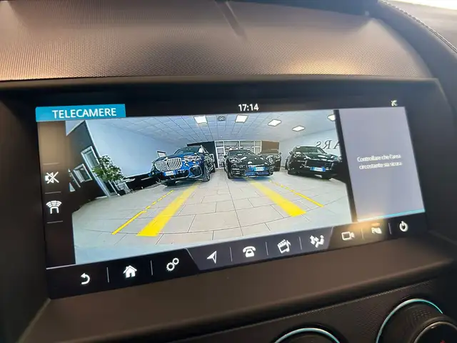 Jaguar F-Type view 10