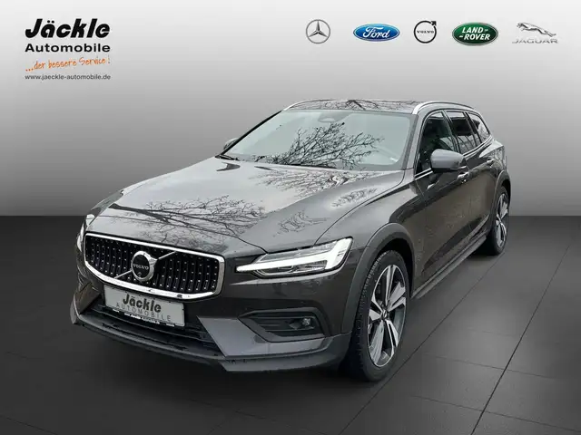 Volvo V60 Cross Country Ultimate AWD