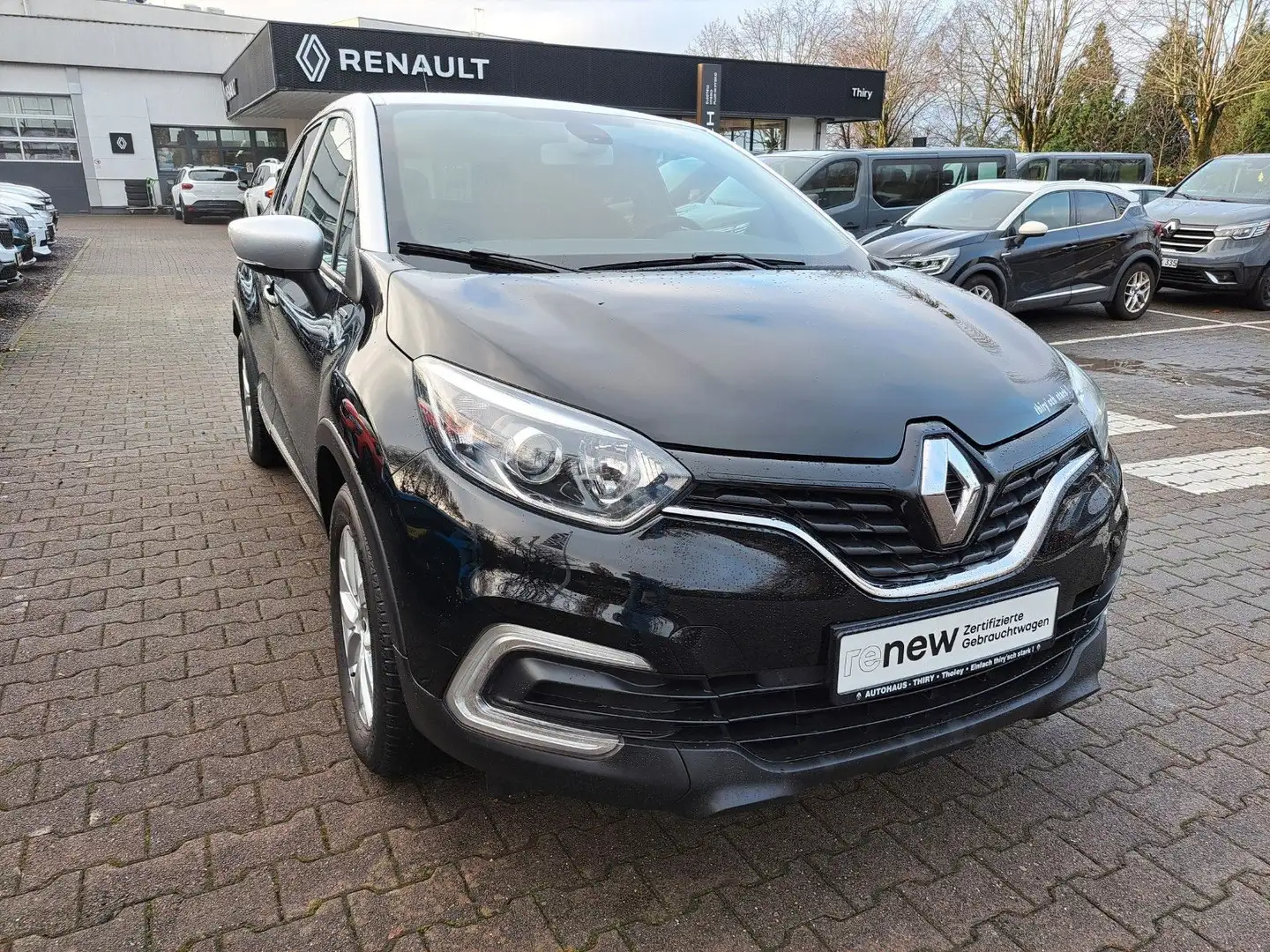 Renault Captur Limited Schwarz - 1