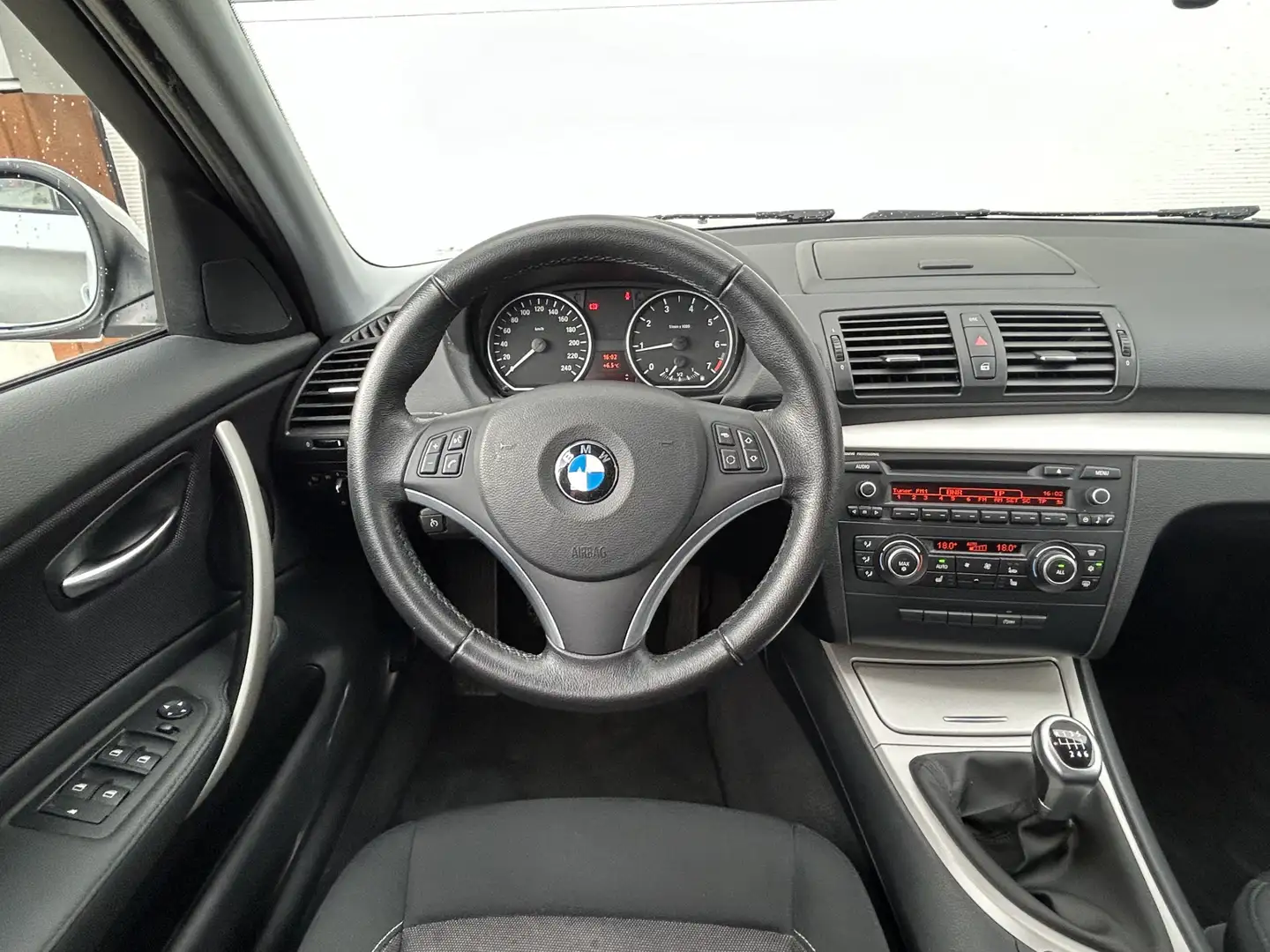 BMW 116 1-serie 116i High Executive LCi|Cruise|Clima|Deale Zilver - 2