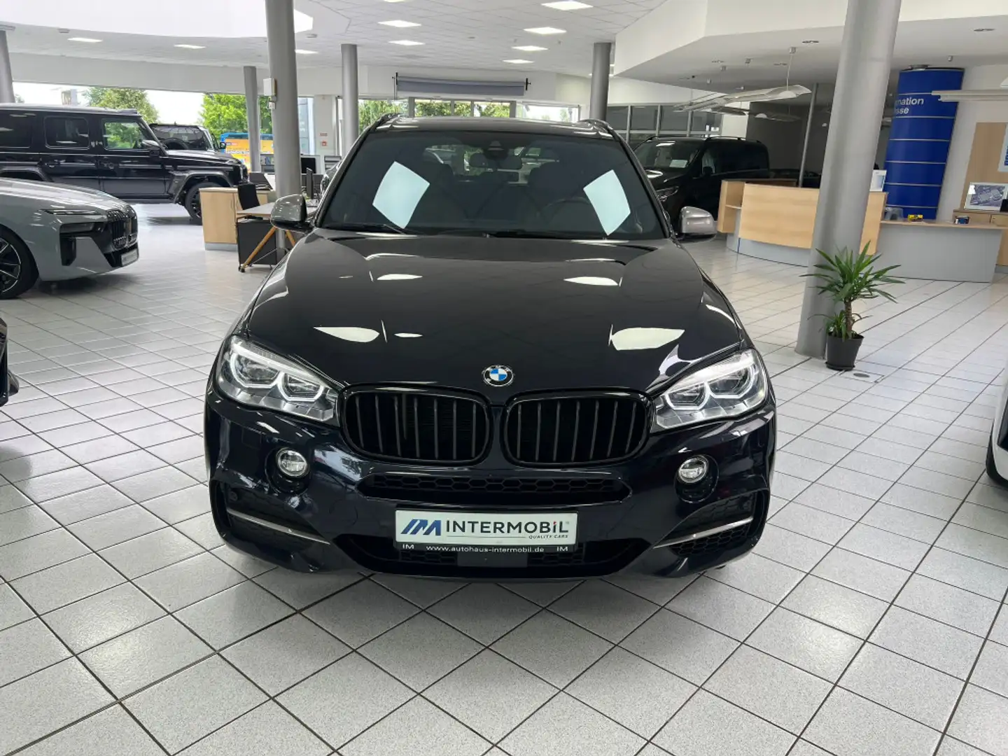 BMW X5 M d*LED*PANO*STHZG*H-K*SOFT*HUD*KEYL*TV*AHK Noir - 2