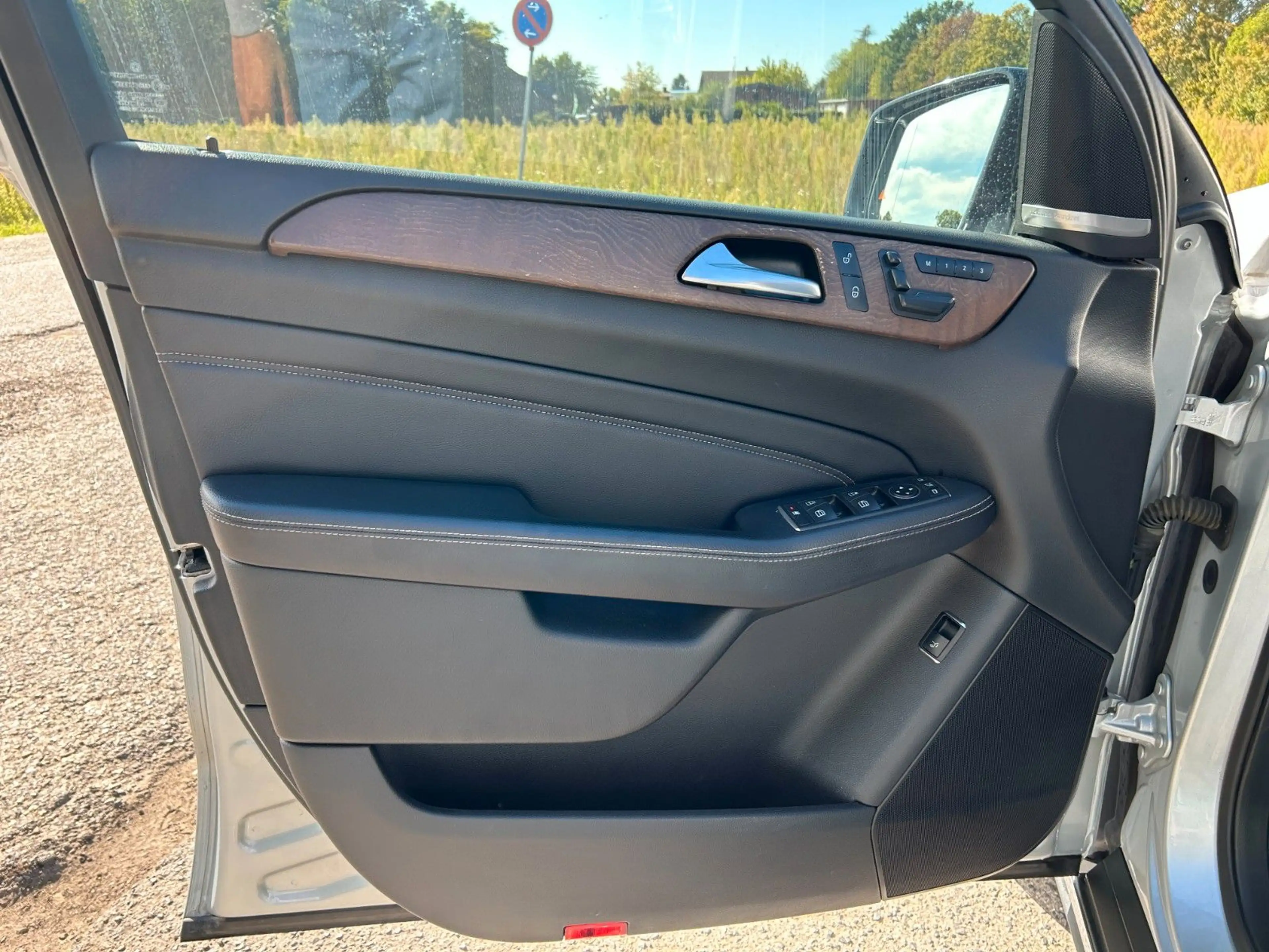 Mercedes-Benz ML 350 CDI BlueTec Distronic Sitzbelüftung AHK — photo 12
