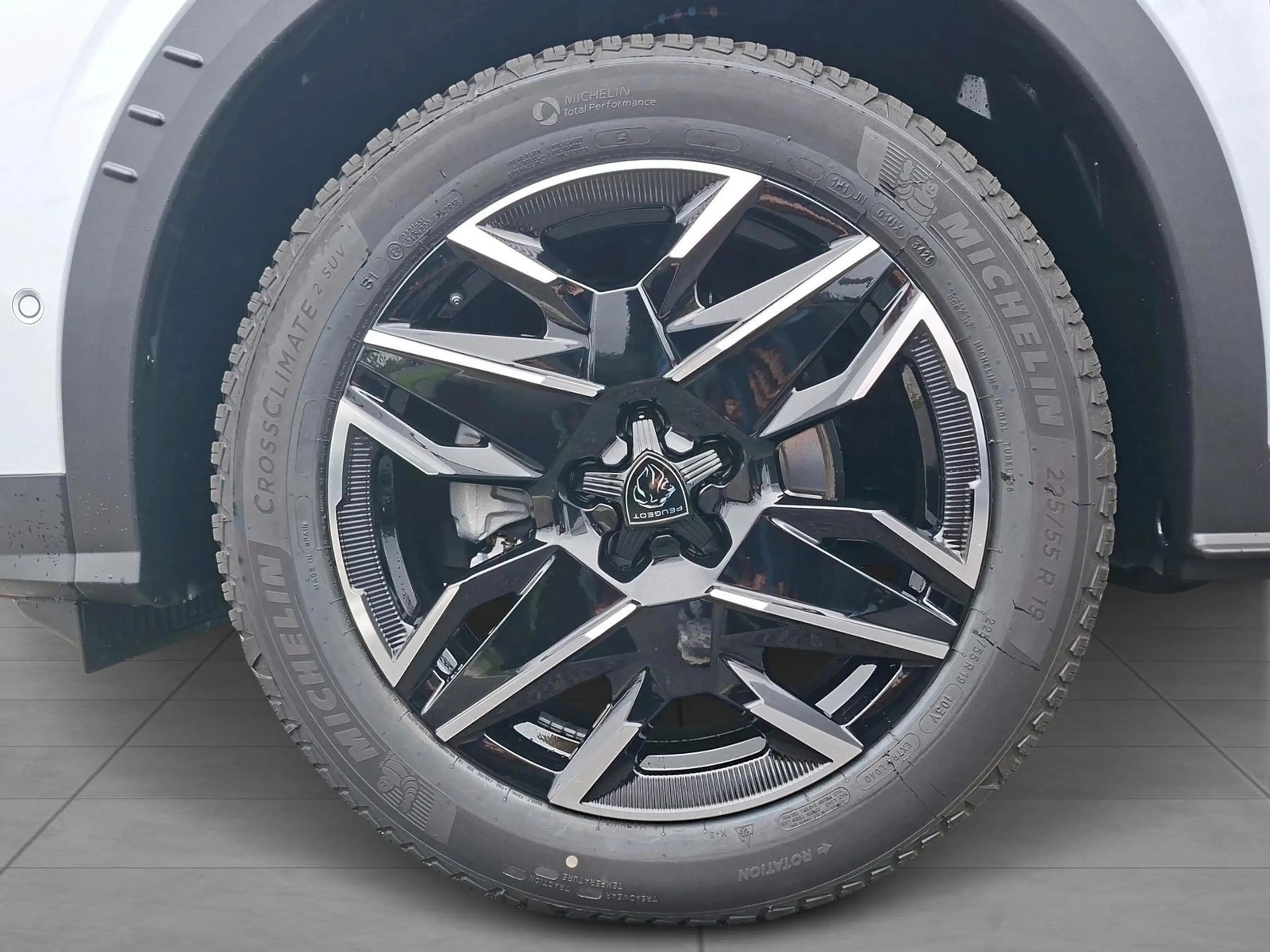 Peugeot 5008 Allure Business Hybrid 145 e-DSC6 — photo 6
