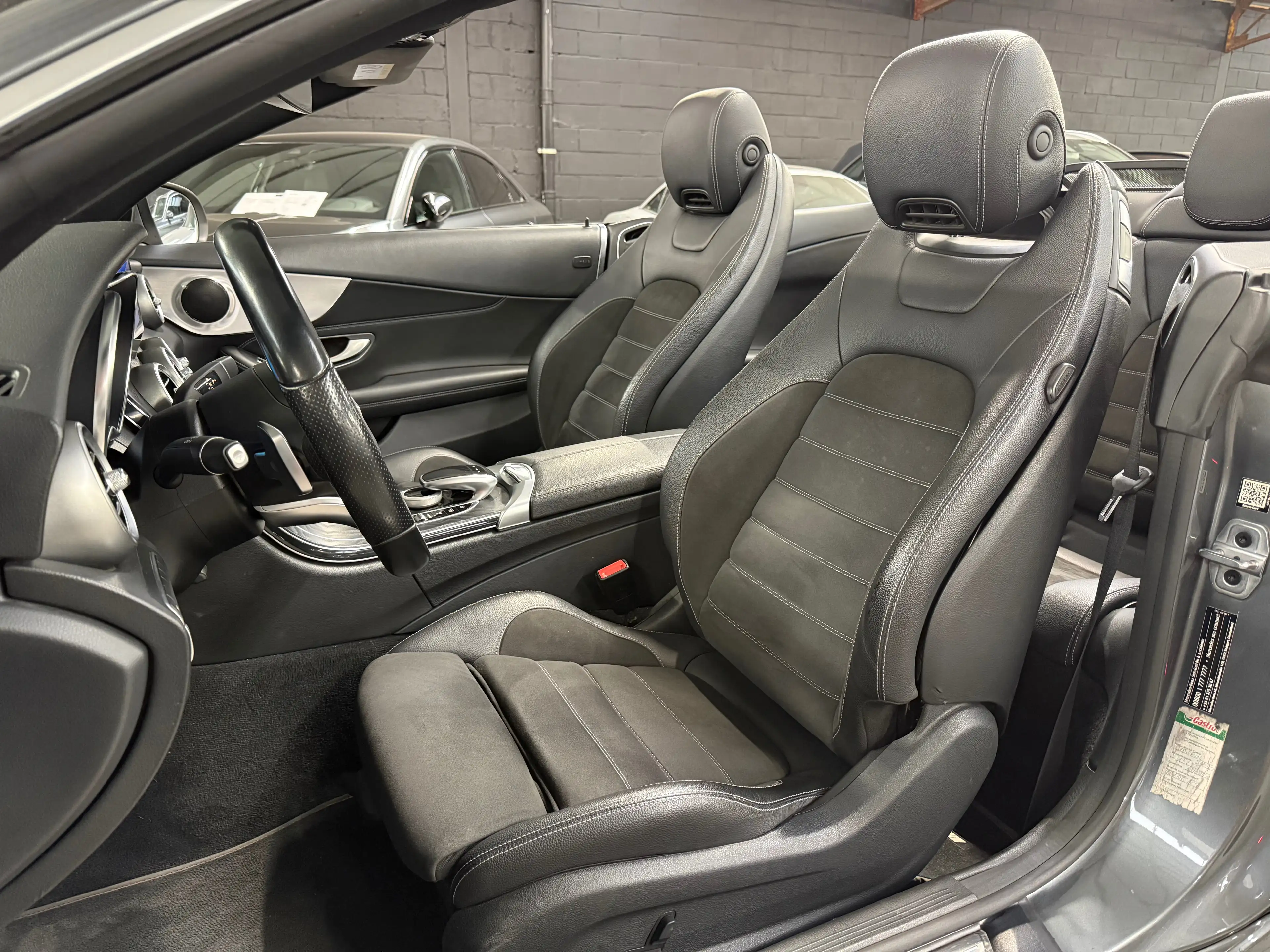 Mercedes-Benz C 220 d * PACK AMG LOOK 63 * CARNET COMPLET * FACELIFT * GPS * CAMERA * LED * AIRSCARF — photo 14
