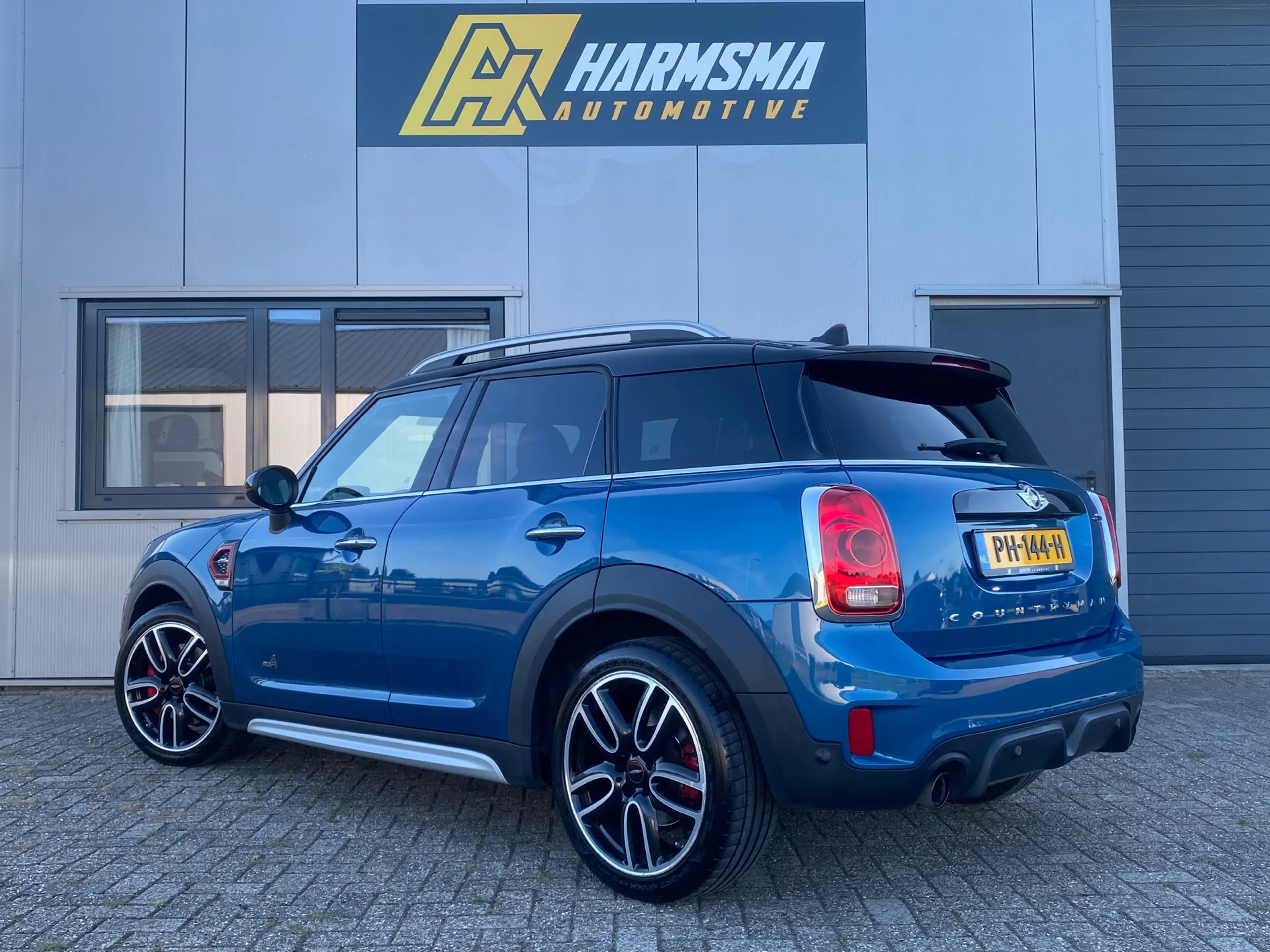 MINI John Cooper Works Countryman 2.0 ALL4 Chili |Harman Kardon| Headup — photo 3