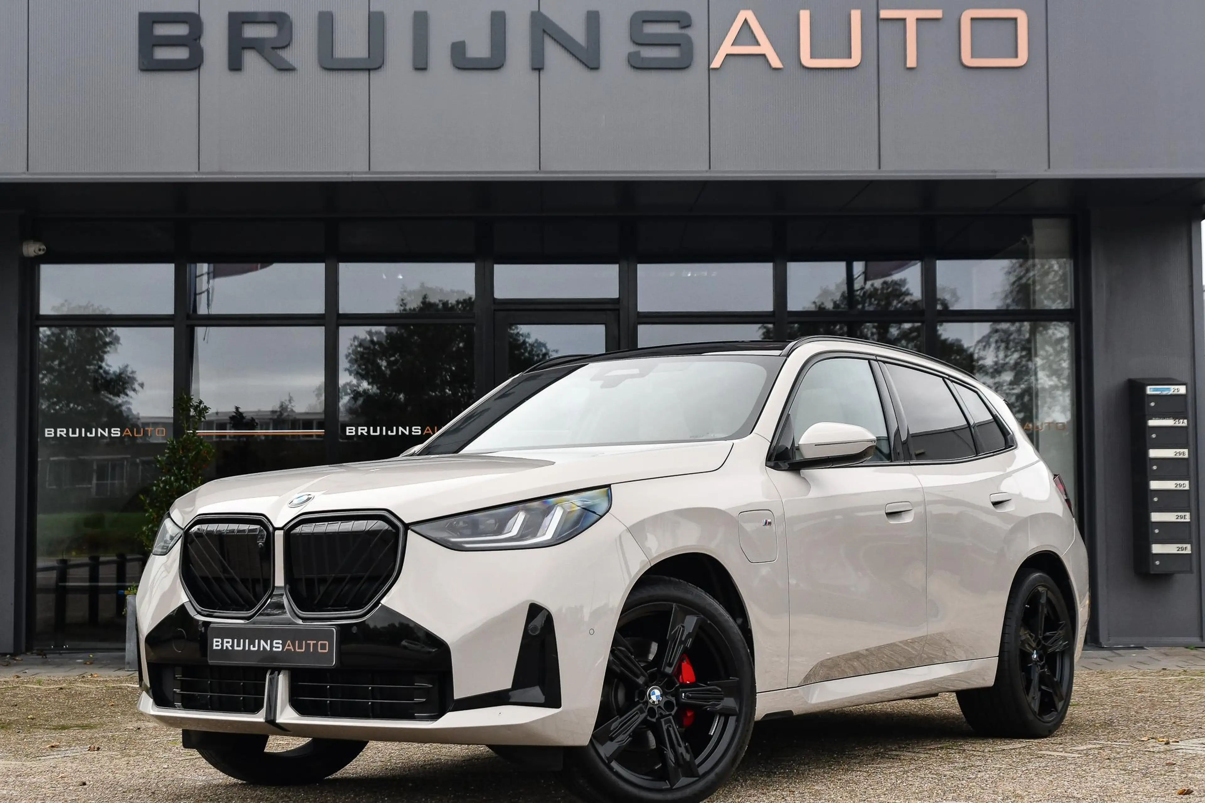 BMW X3 30e xDriveM-Sport Pro dune grey|Trekhaak|20inch|