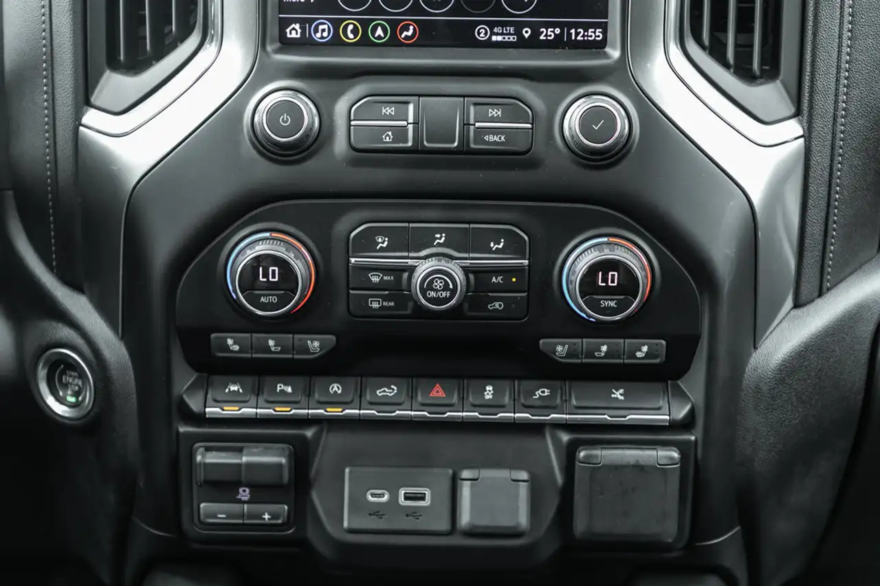 Chevrolet Silverado 1500 photo Chevrolet Silverado 1500