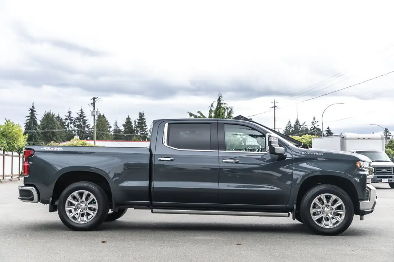 Chevrolet Silverado 1500 photo Chevrolet Silverado 1500