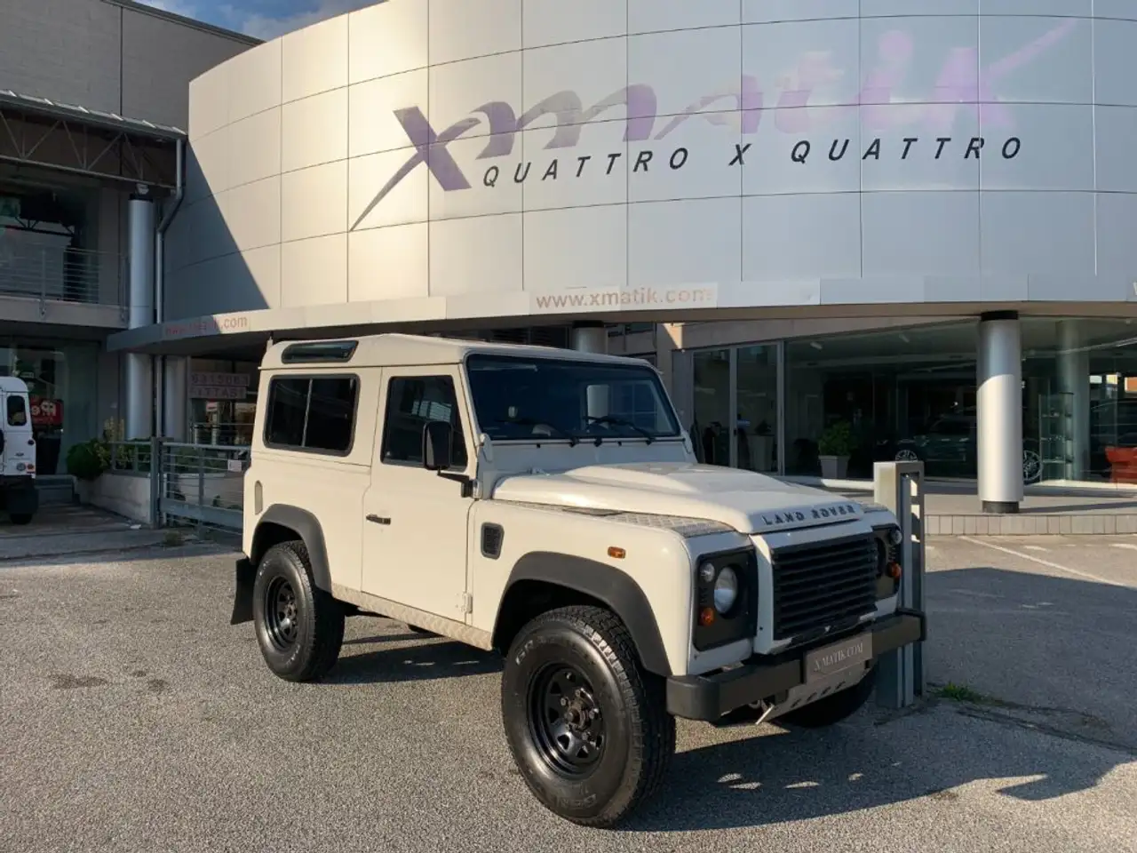 Land Rover Defender