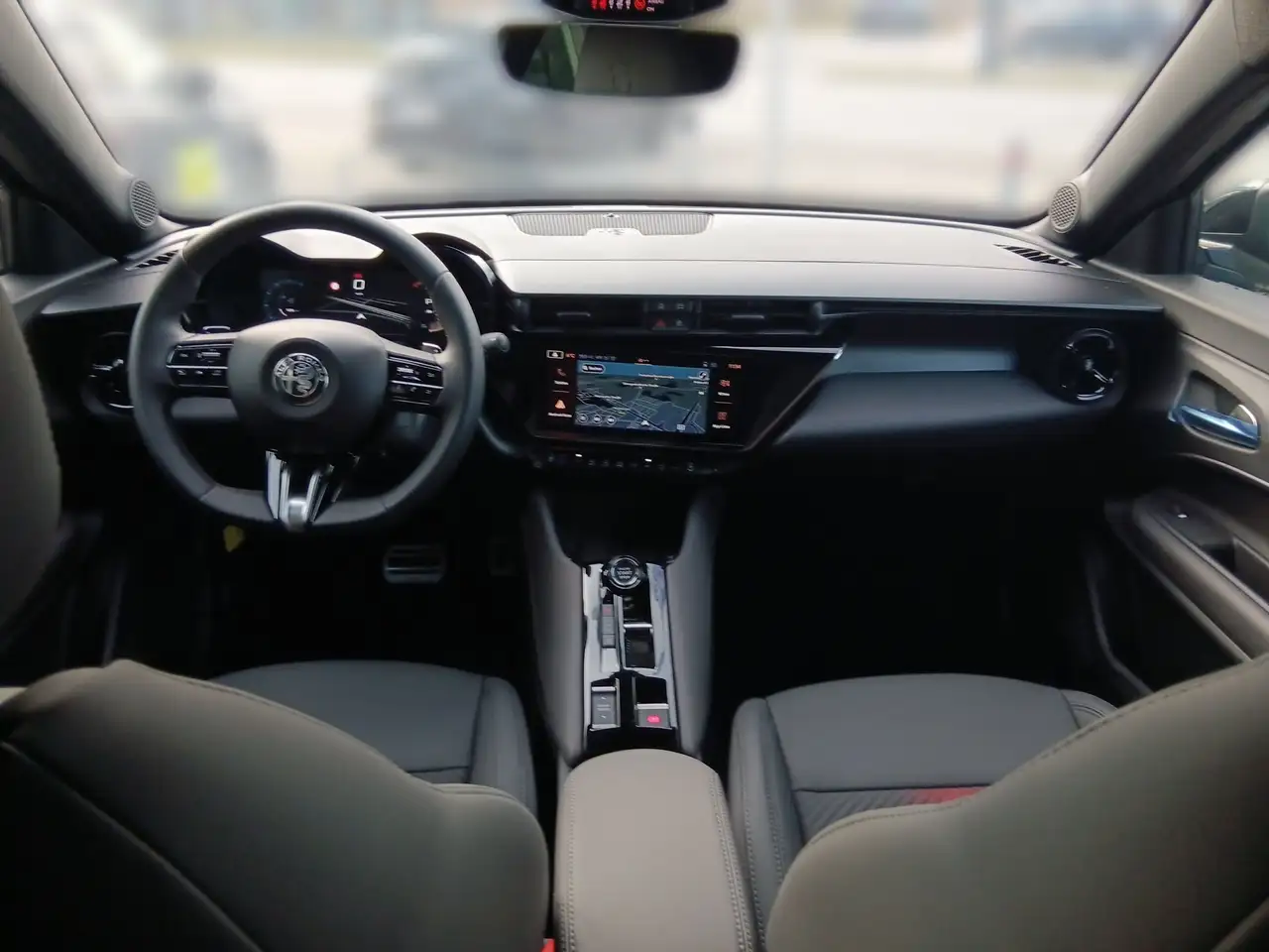 Alfa Romeo Junior 2025 — фото 14