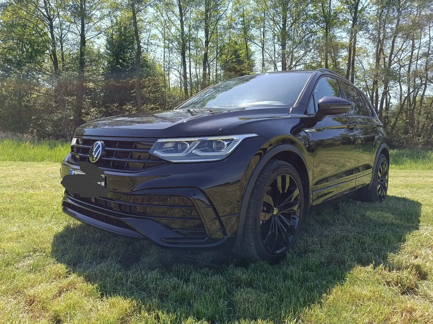 Volkswagen Tiguan R-Line 4Motion Чёрный - 1