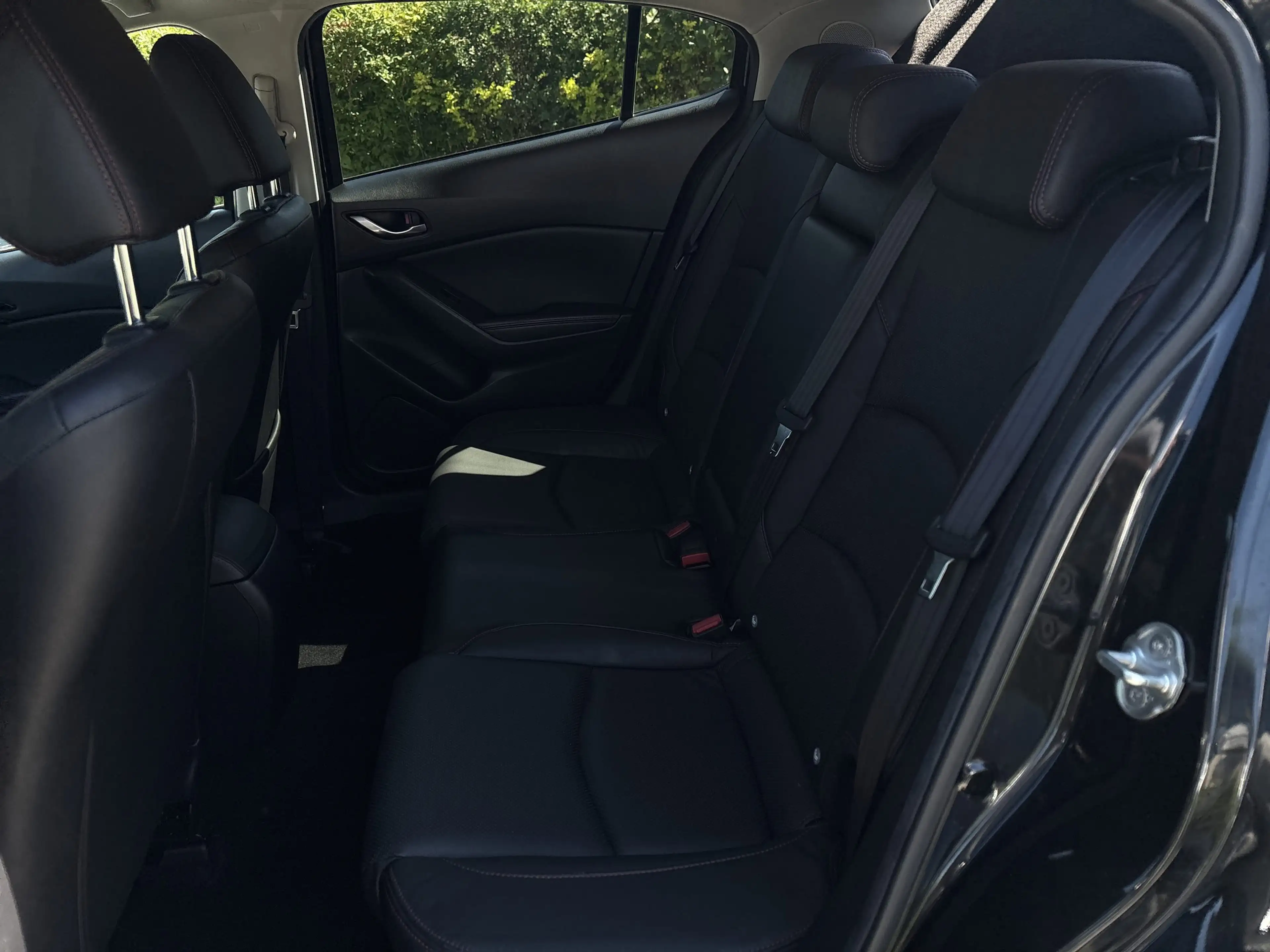 Mazda 3 2.0 SKYACTIV-G 165 Sports-Line SHZ+2xKlima+LM — photo 15