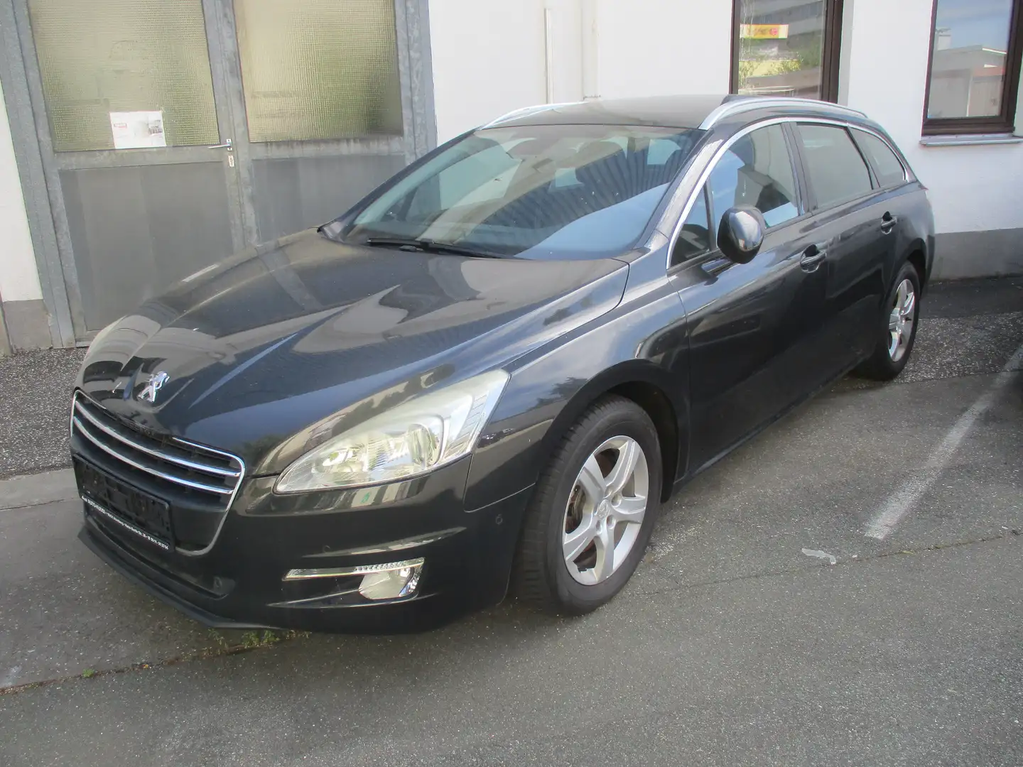 Peugeot 508 SW 155 THP Active Noir - 2