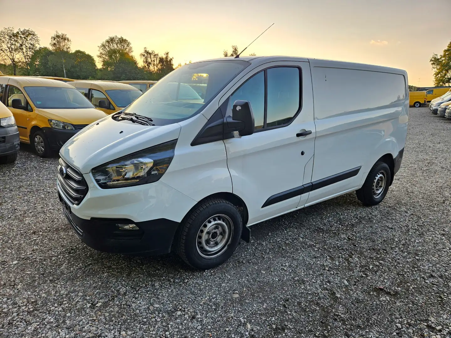 Ford Transit Custom 1.Hd Scheckheft Klima Sitzhzg EU6 Blanc - 1