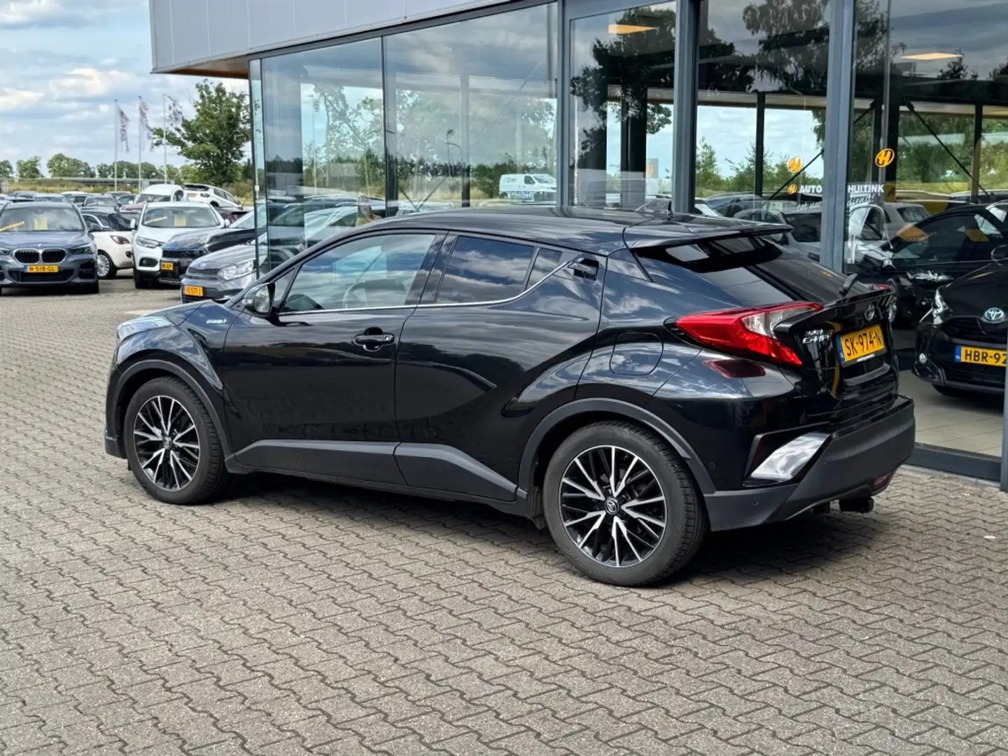 Toyota C-HR 1.8 Hybrid Style - camera - navi - stoelverwarming Nero - 2