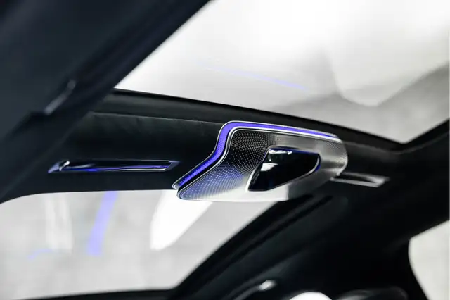 Mercedes-Benz S-Class view 20
