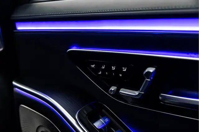Mercedes-Benz S-Class view 27