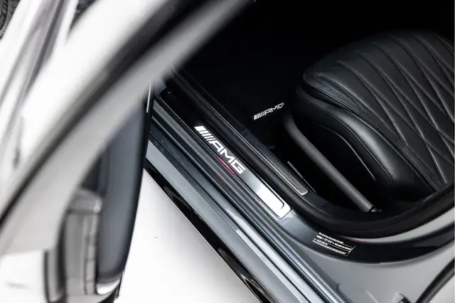 Mercedes-Benz S-Class view 30