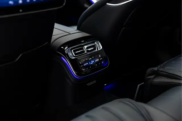 Mercedes-Benz S-Class view 21