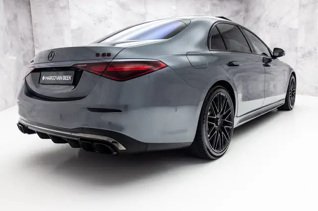 Mercedes-Benz S-Class view 2