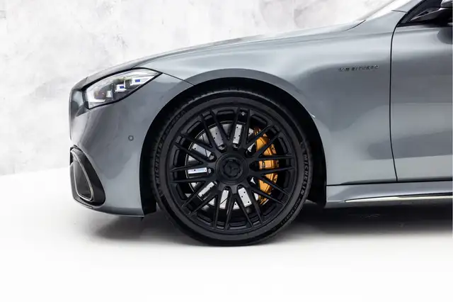 Mercedes-Benz S-Class view 9