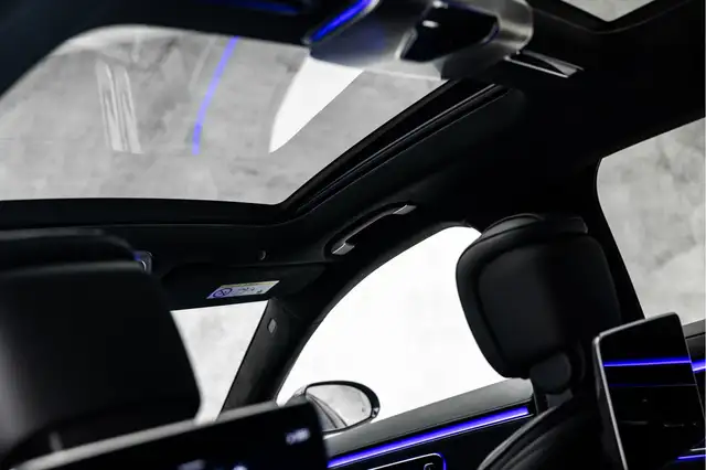 Mercedes-Benz S-Class view 19