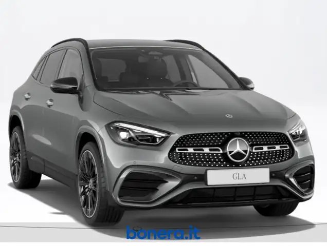 Mercedes-Benz Gla view 2