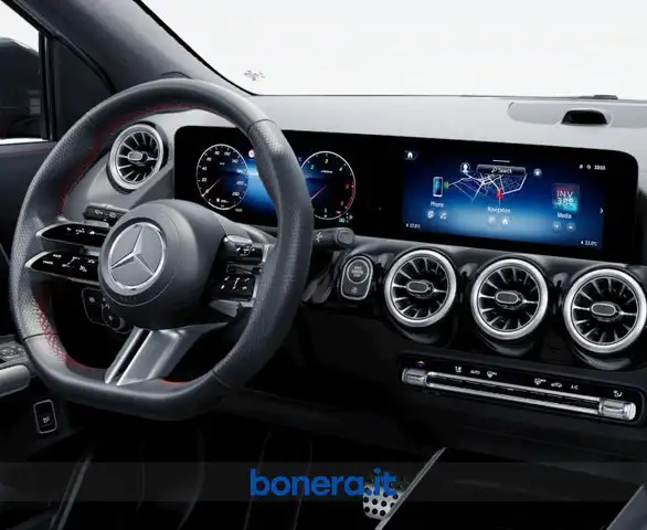 Mercedes-Benz Gla view 6