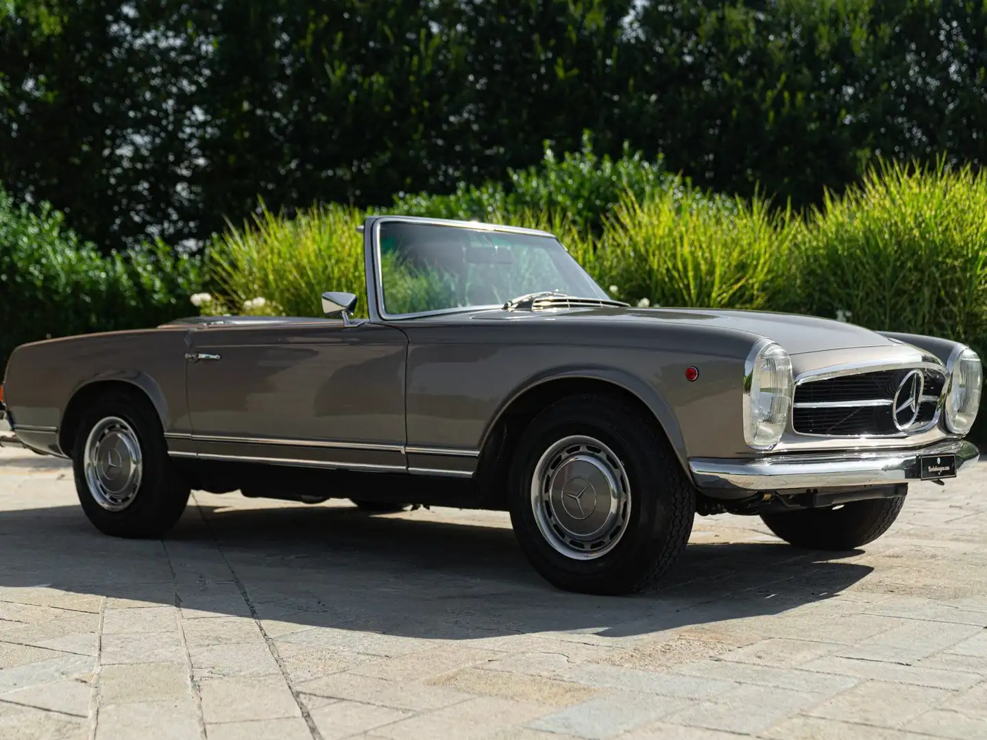 Mercedes-Benz 280 SL Bronce - 2