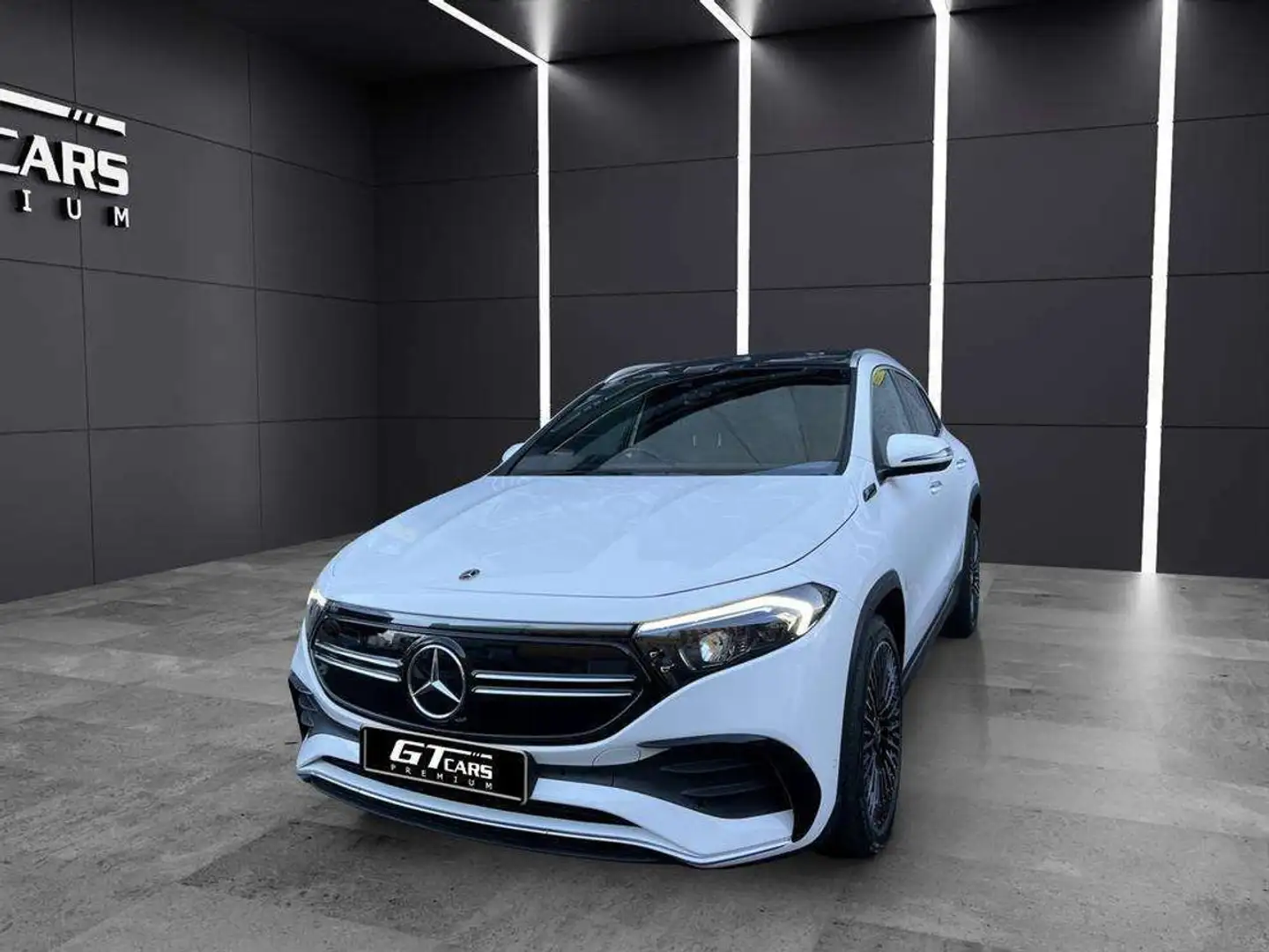 Mercedes-Benz EQA 250+ AMG Blanco - 1