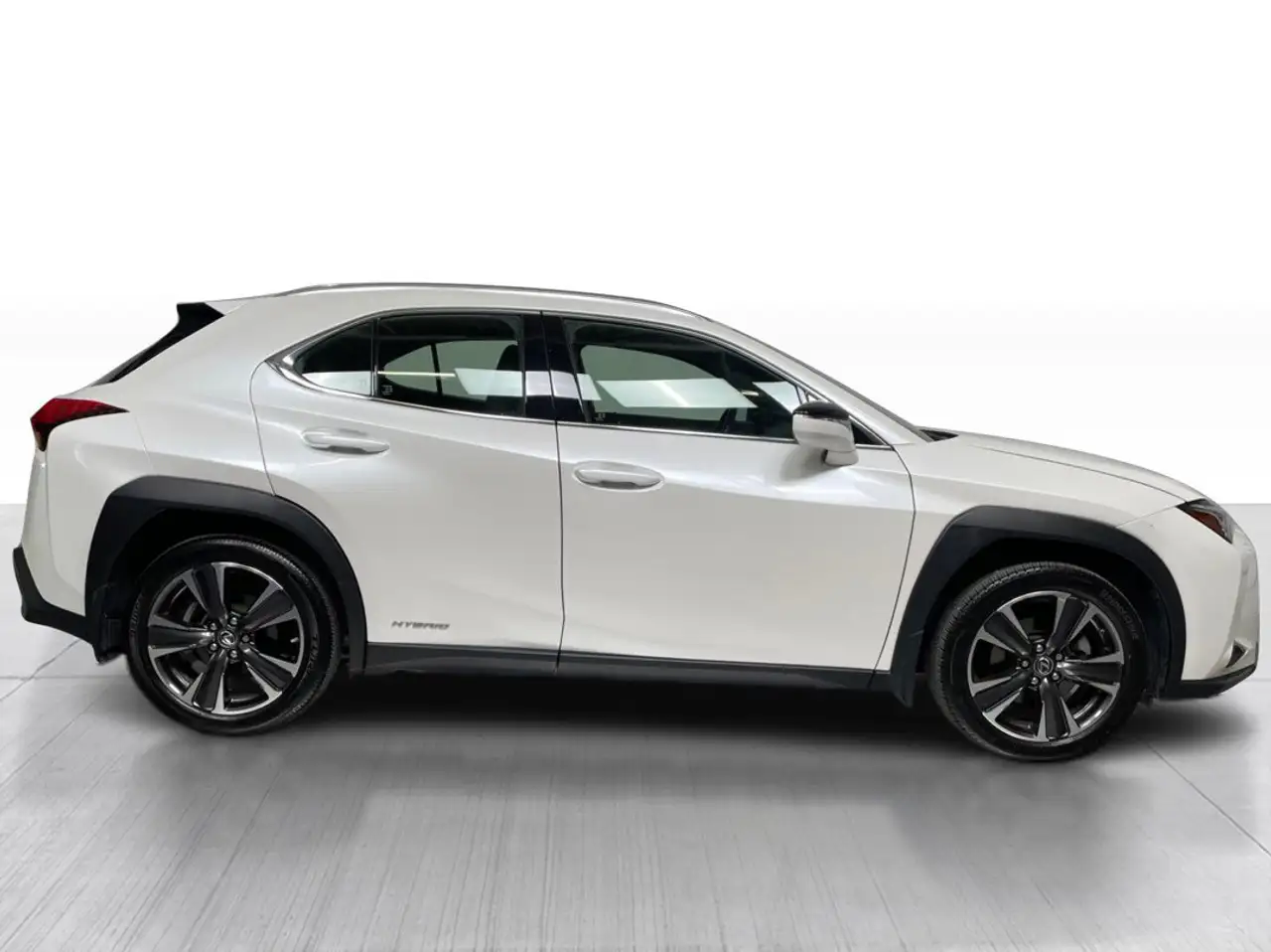 Lexus UX photo Lexus UX