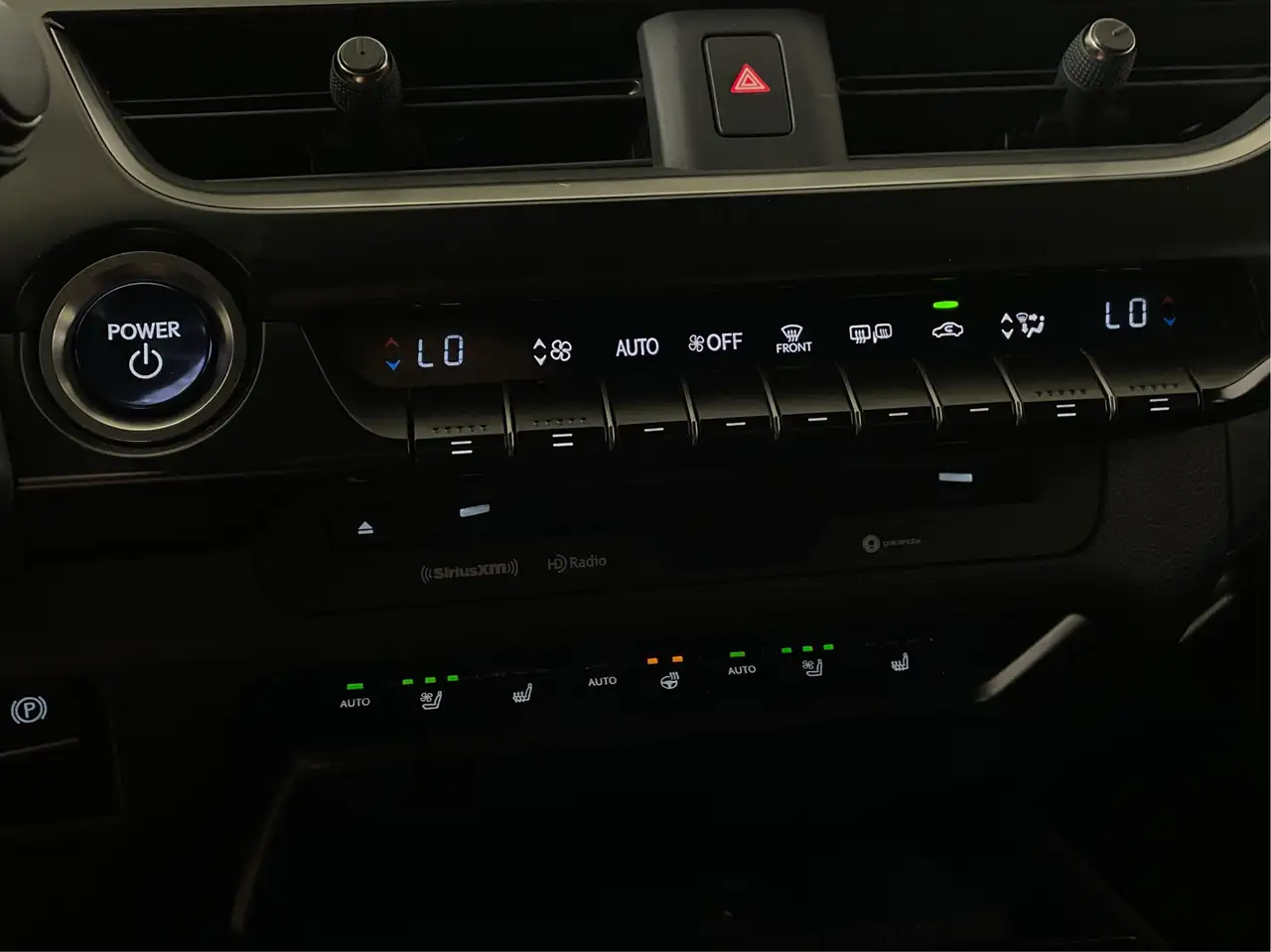 Lexus UX photo Lexus UX