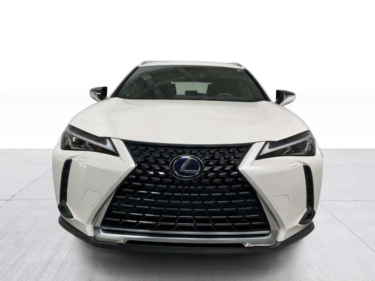 Lexus UX photo Lexus UX