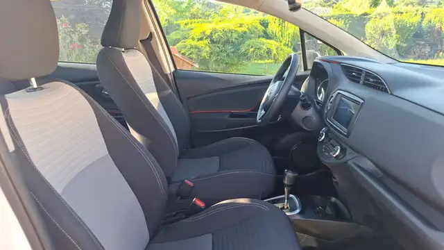 Toyota Yaris view 26