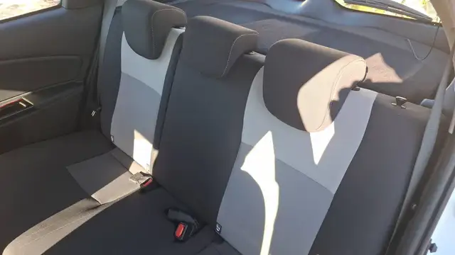 Toyota Yaris view 9