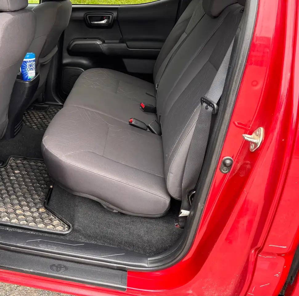 Toyota Tacoma снимка Toyota Tacoma