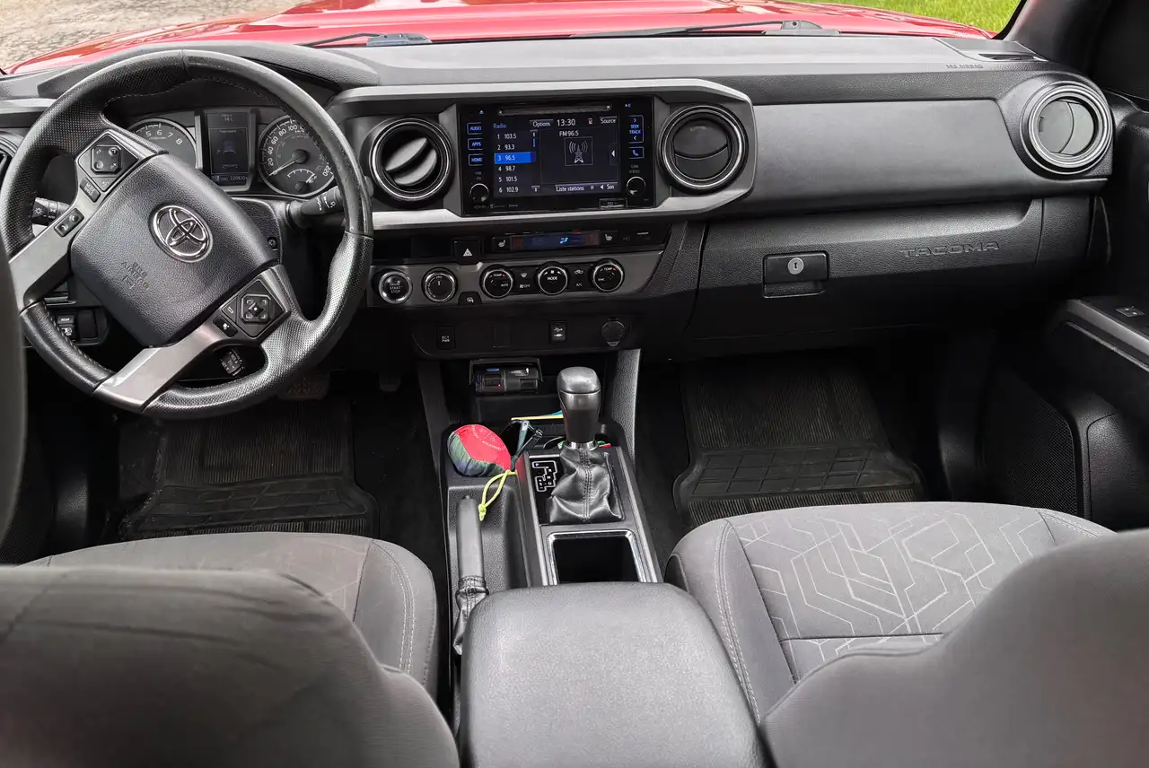 Toyota Tacoma снимка Toyota Tacoma