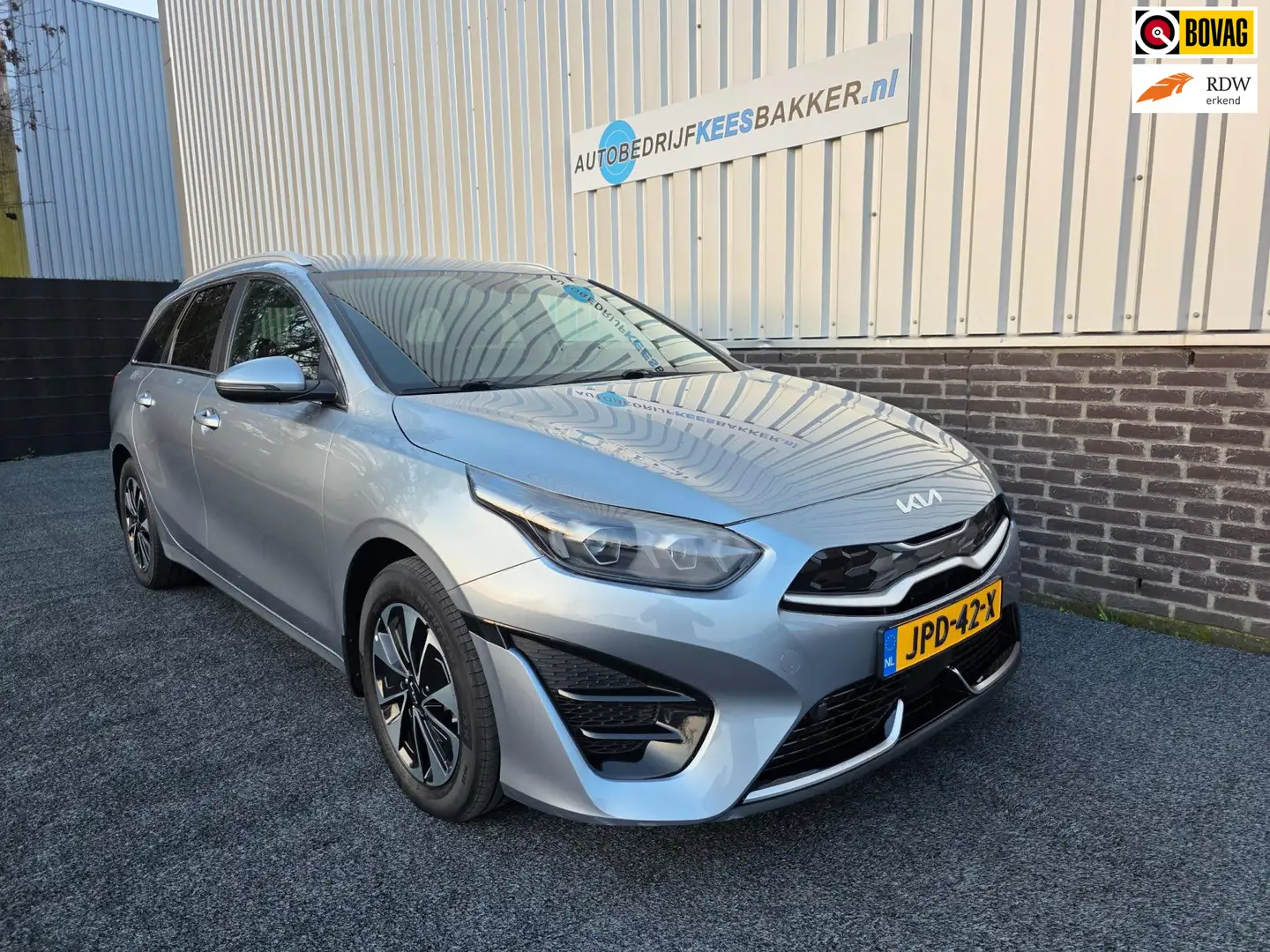 Kia Ceed SW / cee'd SW Sportswagon 1.6 GDI PHEV DynamicPlusLine / Stuur + Grau - 1