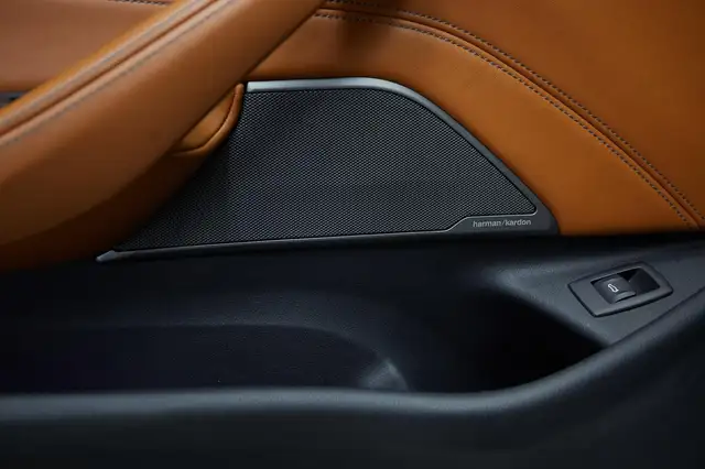 BMW M5 view 28