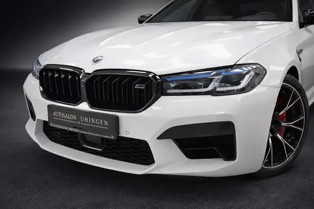 BMW M5 view 7
